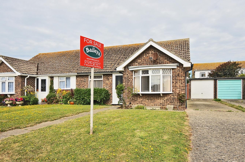 Property for Sale, West Wittering 9 Windsor Drive Baileys Estate Agent